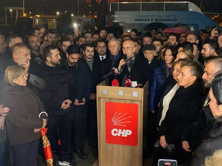 CHP’den İstifa Eden Özarslan’a Tepki
