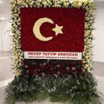 Cumhurbaşkanı Erdoğan’dan MHP’nin 57. kuruluş yıl dönümü için Türk bayraklı kutlama çiçeği