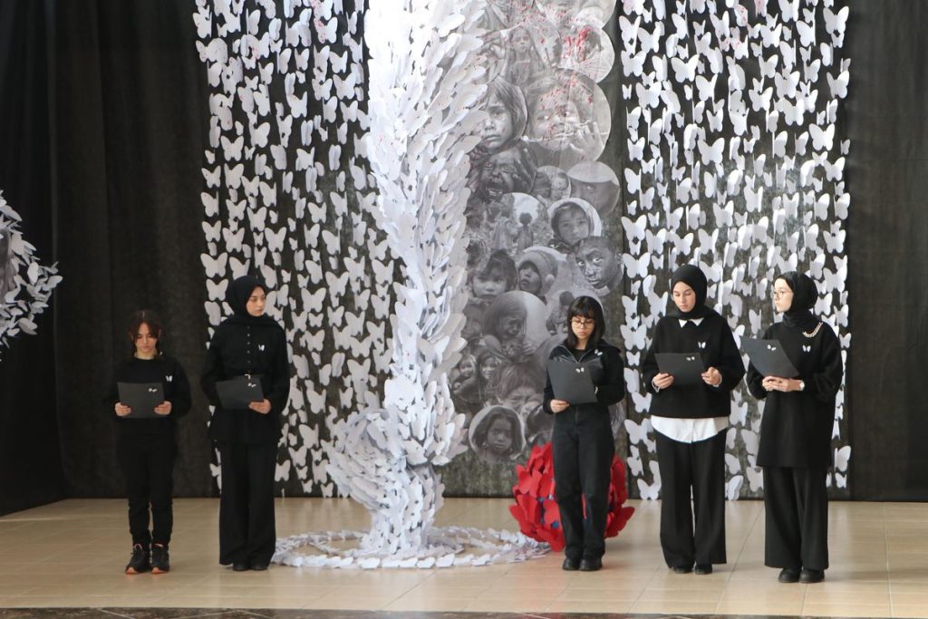 Erzurum’da ‘Beyaz kelebekler cennete uçtu’ sergisi