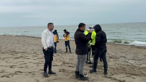 Karasu Sahilinde Kimliği Belirsiz Ceset Bulundu