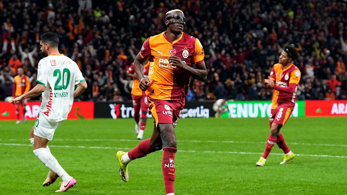 Victor Osimhen, gol sayısını 17’ye çıkardı