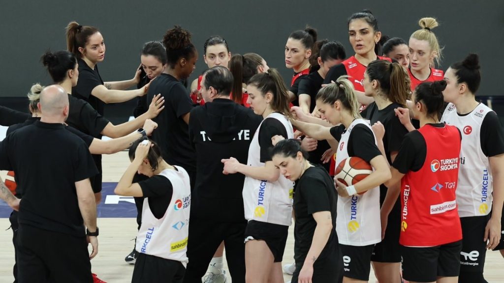 A Milli Kadın Basketbol Takımı’nda hedef Dünya Kupası’na gitmek