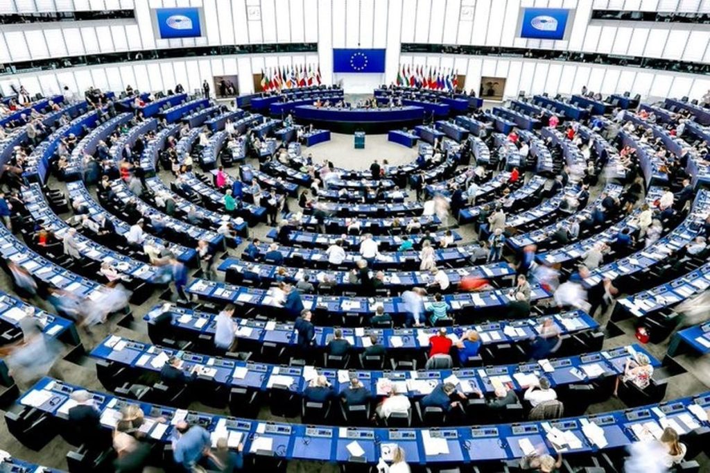AB, Ukrayna’ya 90 milyar avro kredi paketi onayladı