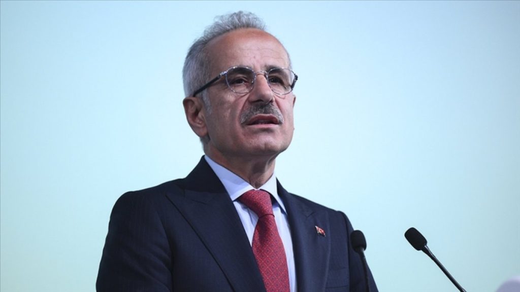 Abdulkadir Uraloğlu açıkladı: Uçuş iptalleri 6 Mart’a kadar uzatıldı