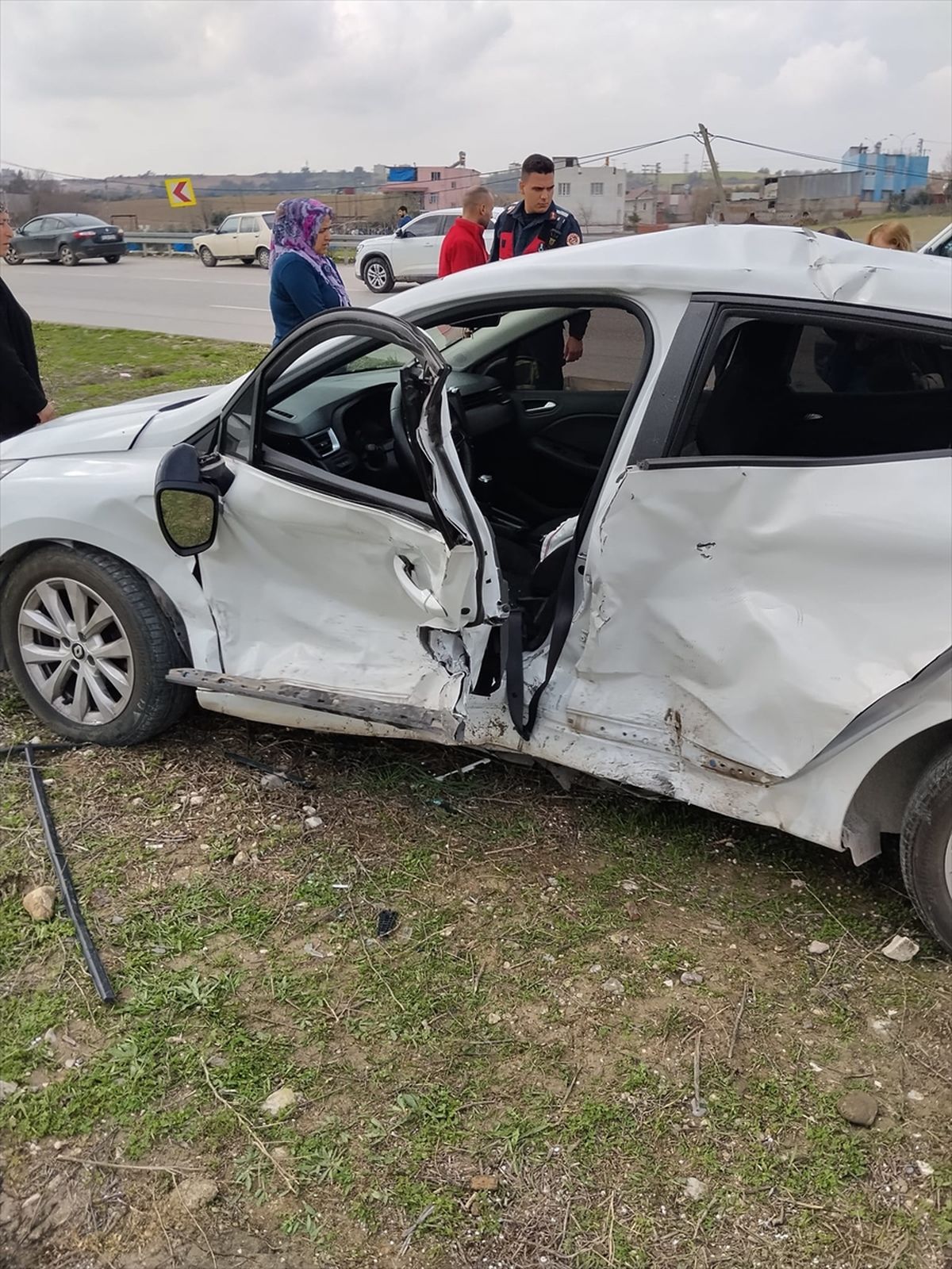Adana’da Trafik Kazası: 3 Yaralı
