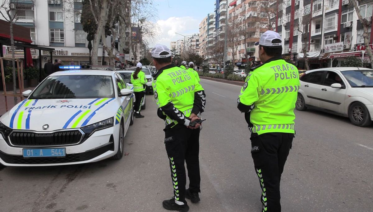 Adana’da Yayalara Yol Vermeyen 38 Sürücüye Ceza