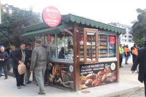 Alaçam’da Halk Ekmek Büfesi Açıldı