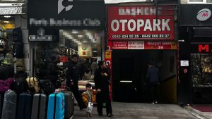 Ankara’da Otopark Görevlisi Silahla Baba ve Oğulunu Yaraladı
