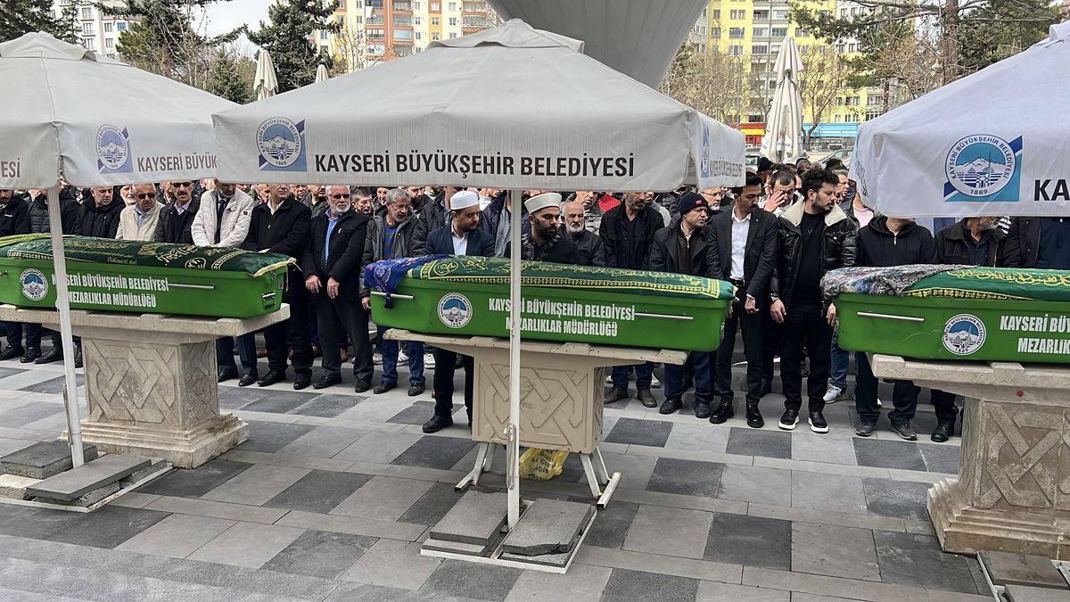 Annesini Öldüren Genç 20 Yıl Hapis Cezası Aldı