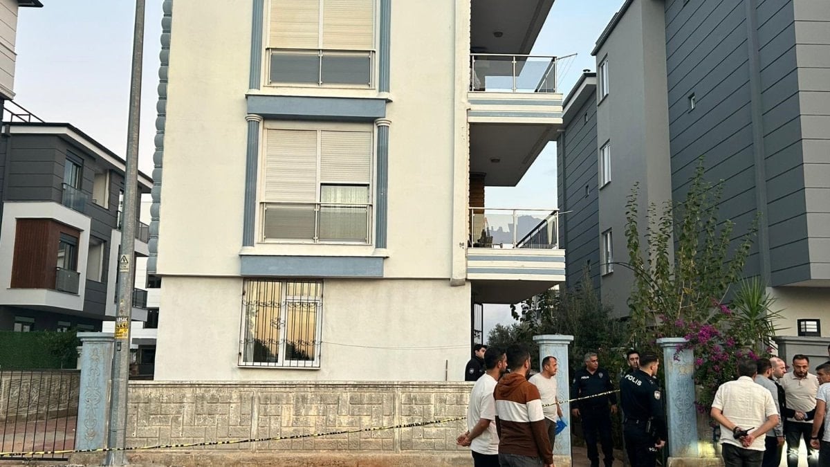Antalya’da eşi ve çocuklarını öldüren polis hakkında 3 kez ağırlaştırılmış müebbet talebi