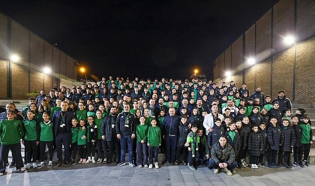 Başkan Büyükakın, Hodri Meydan İftarı’nda konuştu: “Kocaelispor çok daha iyi yerlerde olacak”
