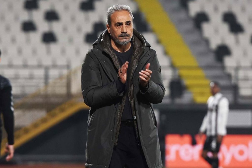 Bir anda istifa etti! Saatler önce yendiği rakibinin başına geçti