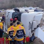 Bursa’da Beton Tankeri Devrildi: Sürücü Yaralı