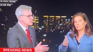 CNN muhabiri canlı yayında İsrail’in medya engelini itiraf etti: İzin vermedikleri için gösteremiyoruz
