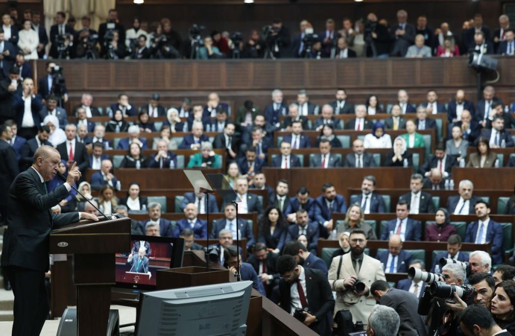 Cumhurbaşkanı Erdoğan: Meyhane jargonuyla siyasetçilik oynamaktan vazgeçin