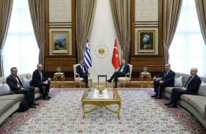 Cumhurbaşkanı Erdoğan, Yunanistan Başbakanı Miçotakis’i kabul etti