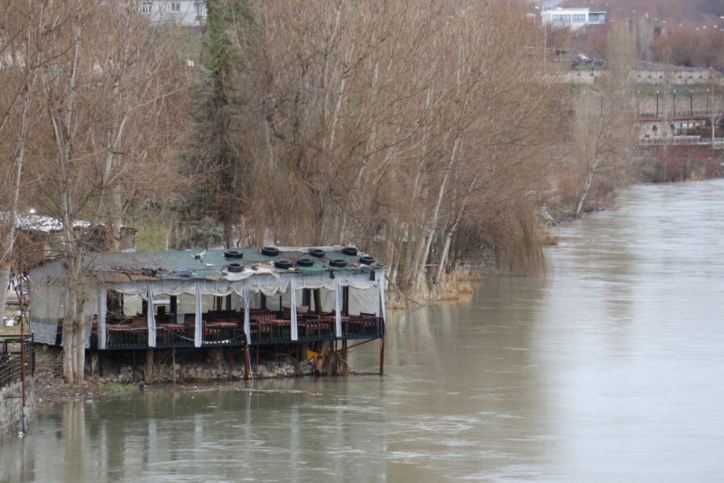 Dicle Nehri’nde Su Seviyesi Yükseldi