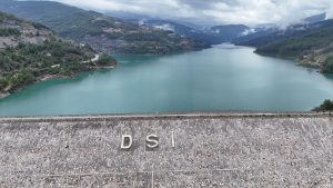 Dim Barajı’nda Kontrollü Su Tahliyesi