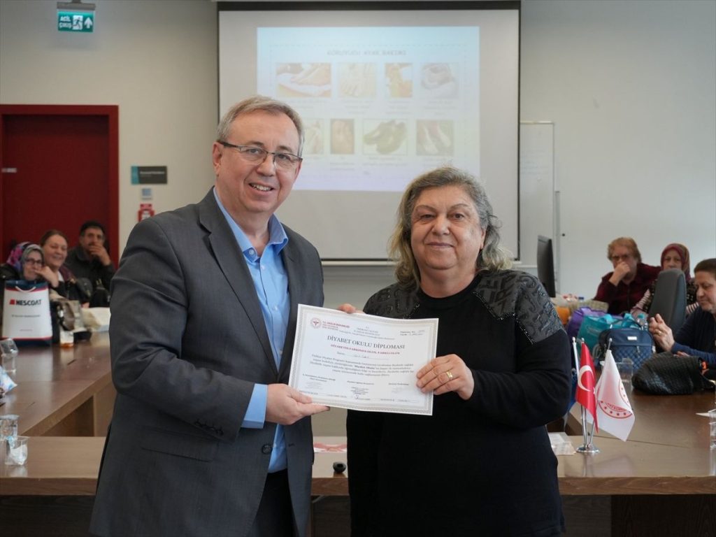 Diyabet Okulu Sertifikaları Dağıtıldı