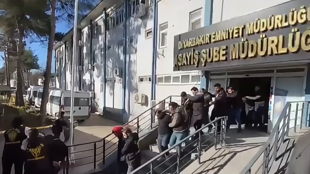 Diyarbakır merkezli sahte ‘araç muayene randevusu’ dolandırıcılığına operasyon
