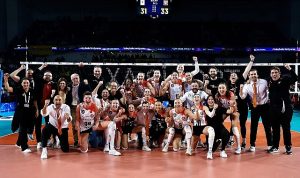 Eczacıbaşı Dynavit adını finale yazdırdı!