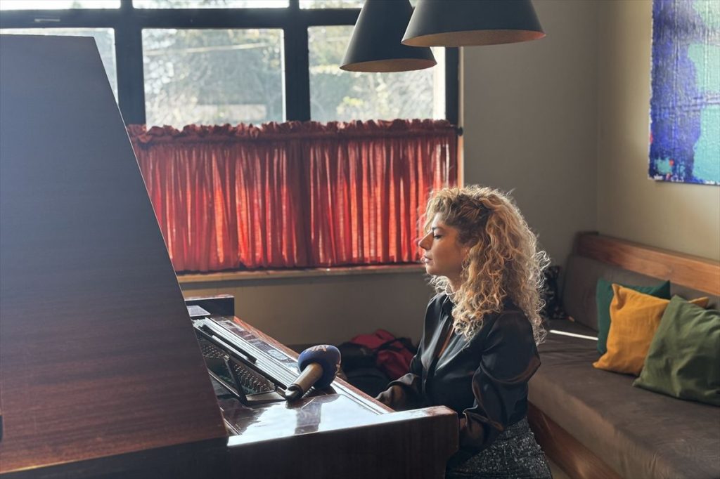 Esra Üçcan’dan ‘Mon Coeur Gönül’ Yorumu