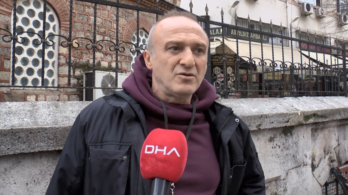 Fatih’te Ticari Araç Kazası: 4 Yaralı