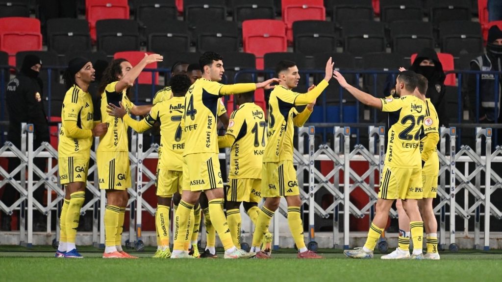 Gaziantep FK’yi farklı geçen Fenerbahçe kupada çeyrek finale yükseldi