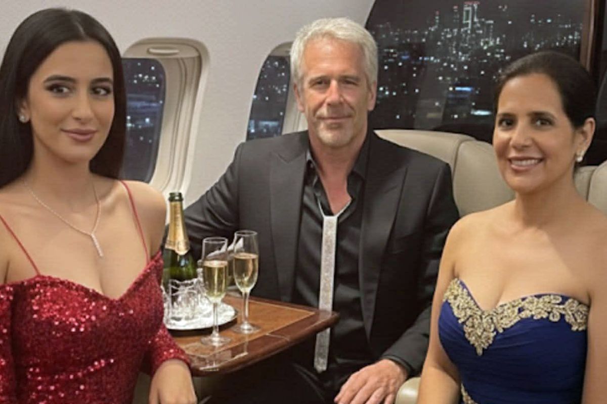 Gizemli Uçak Fotoğrafında Kimler Var? Suudi İş Kadını ve BAE Diplomatı Ortaya Çıktı