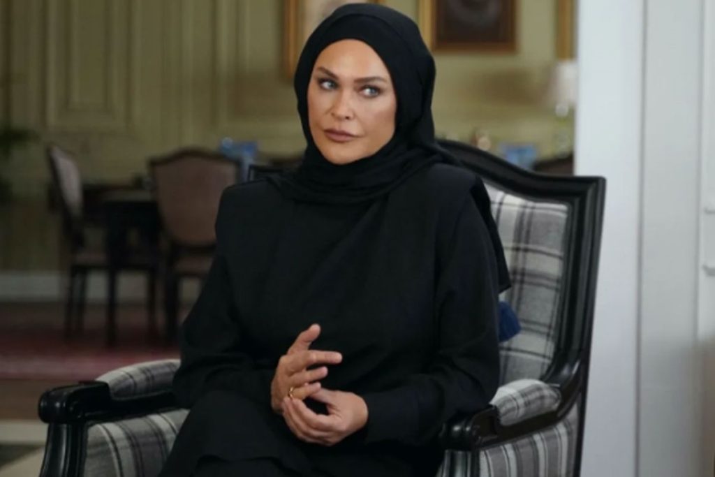 Hülya Avşar’ın filtresiz halini görenleri ağzı açık kaldı