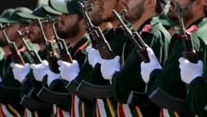 İran Devrim Muhafızları: Saldırıların sürmesi halinde ABD ve İsrail üslerini vuracağız