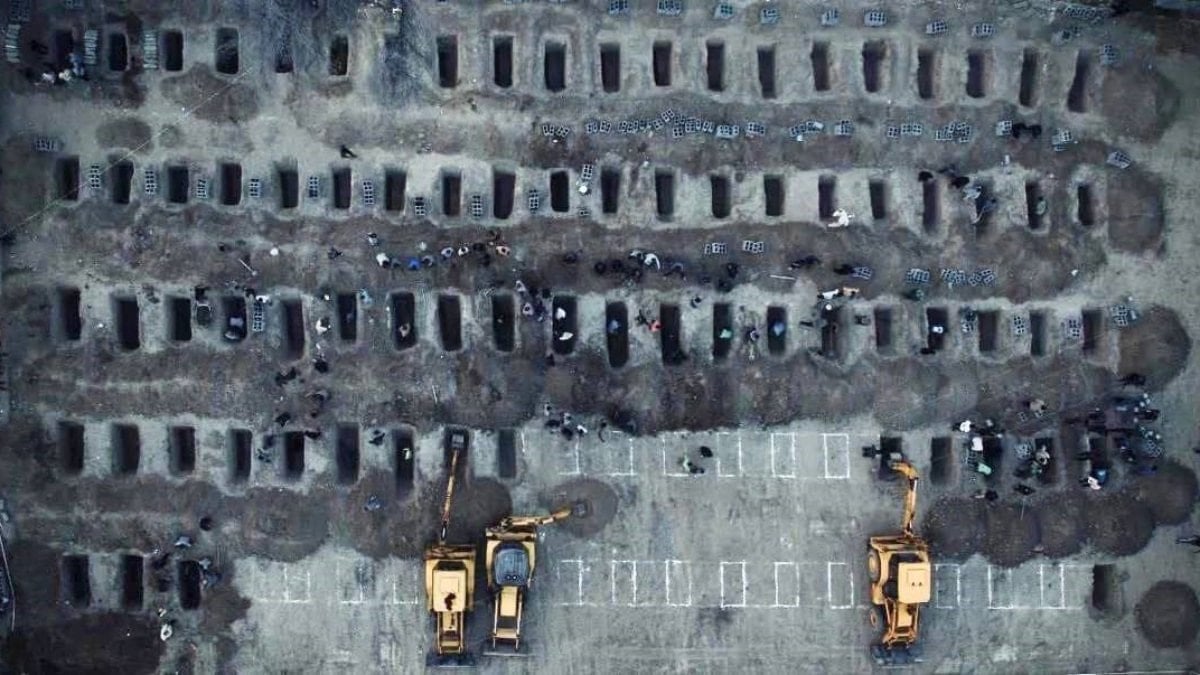 İran: Saldırıların hedefi olan ilkokul, 40 dakika arayala iki kez bombalandı