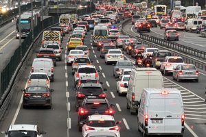 İstanbul’da trafik yoğunluğu yüzde 80’e kadar çıktı