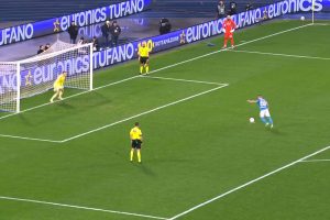 İşte futbol bu! Como, Napoli’yi de devirerek, Inter’in rakibi oldu