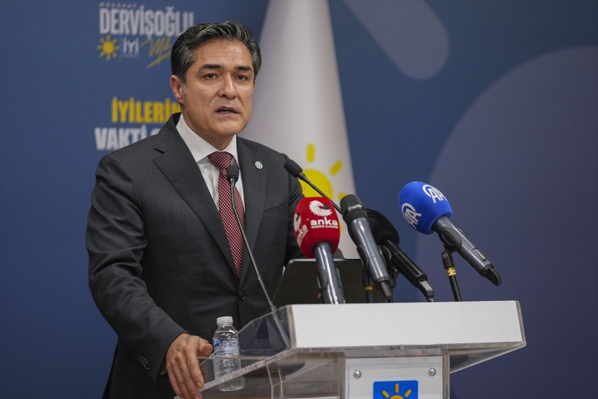 İYİ Parti’de Disiplin Aksiyonu