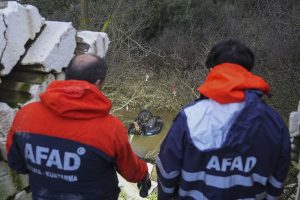 İzmir’de Kız Kardeşlerin Ölümüne Sebep Olan Sürücü Yakalandı