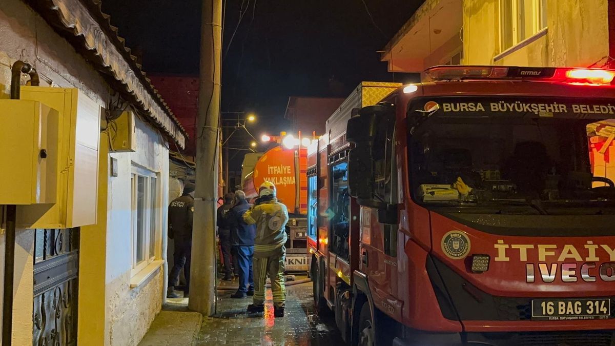 İznik’te Ev Yangını Kontrol Altına Alındı