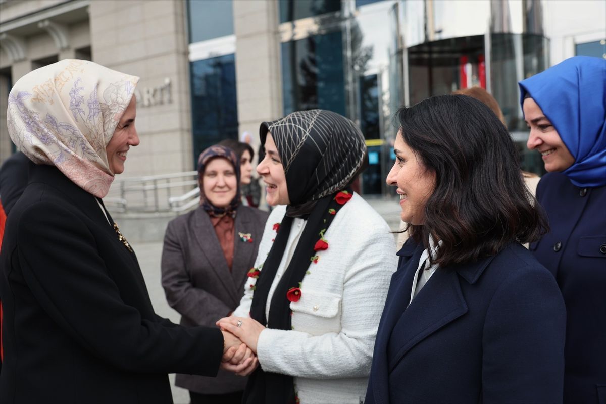 KADEM Heyetinden AK Parti Kadın Kollarına Ziyaret