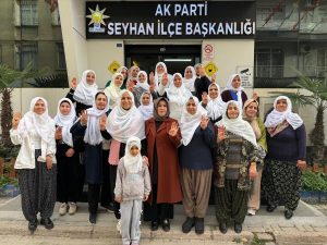Kadınlardan Akgün’e Destek