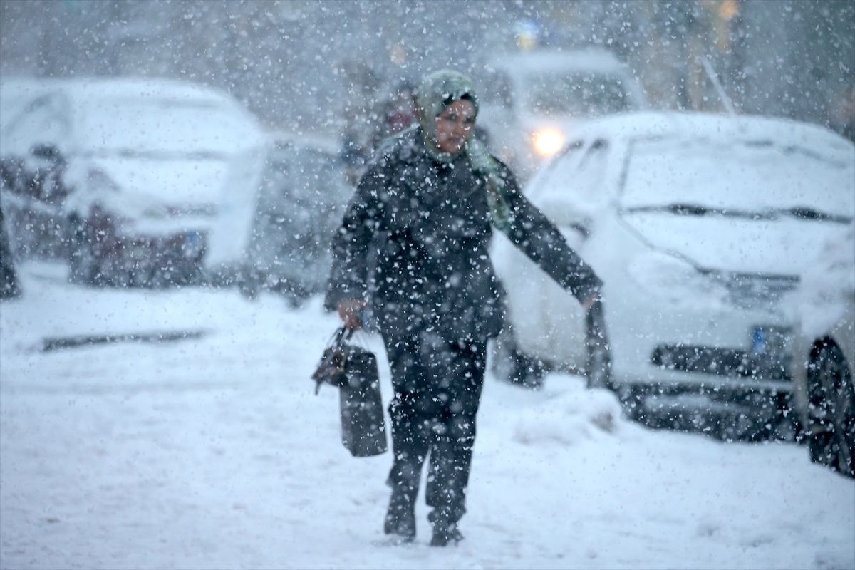 Kars ve Ardahan’da Kar Yağışı Etkili