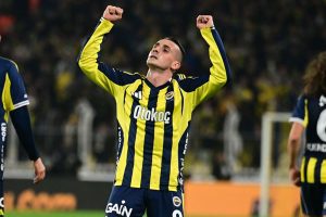 Kerem Aktürkoğlu’ndan taraftarlara mesaj
