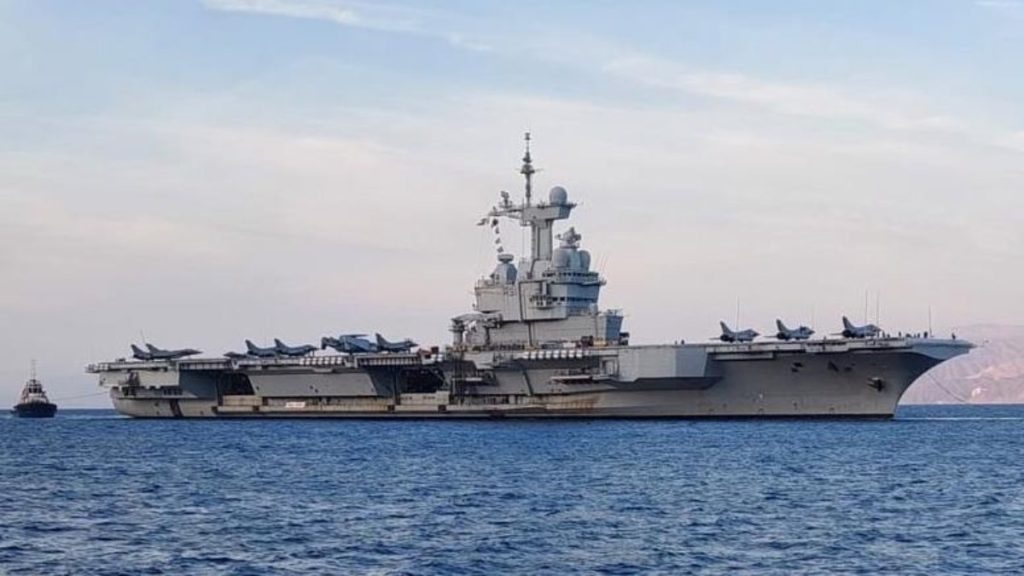 Macron, Charles de Gaulle uçak gemisini Akdeniz’e gönderiyor