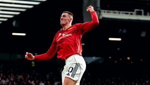 Manchester United, Crystal Palace’ı iki golle geçti