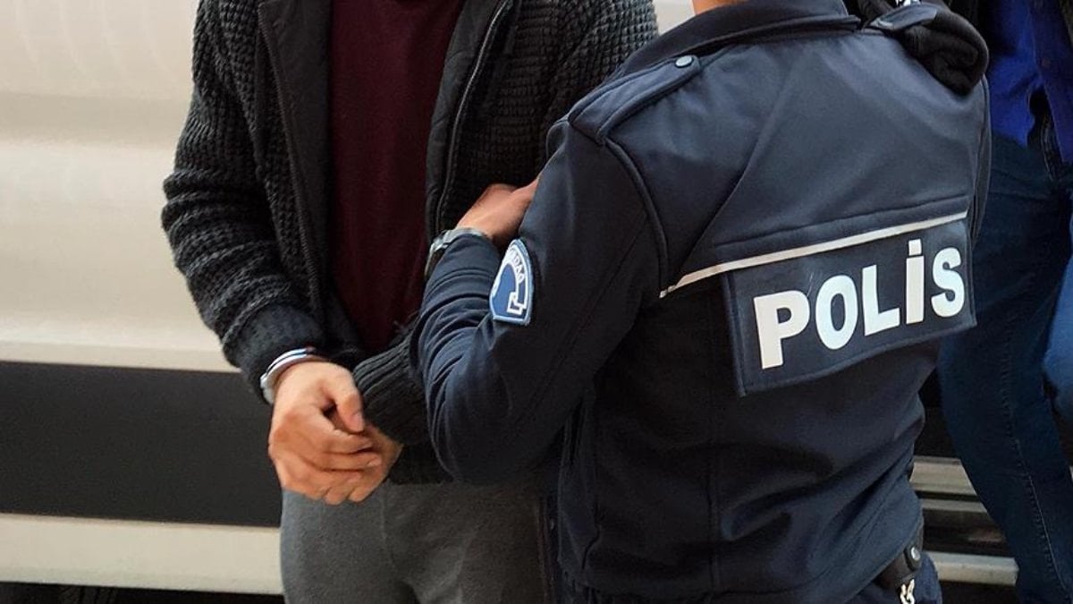 Manisa’da ‘dur’ ihtarına uymayan sürücü tutuklandı