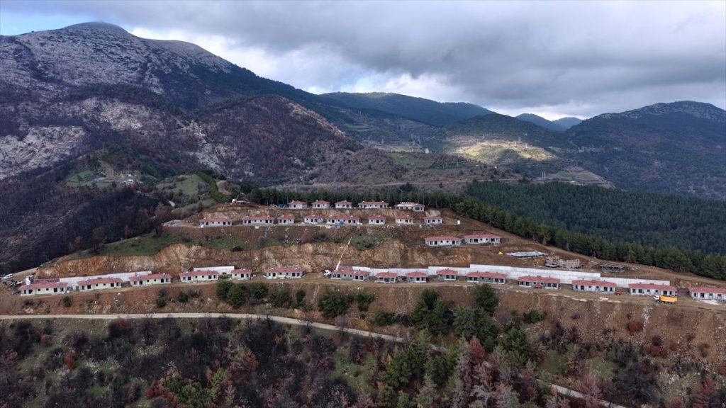 Ödemiş’te Yangın Mağdurları için Yeni Evler