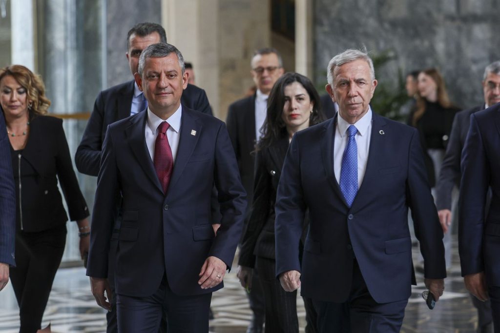 Özgür Özel: Sağlamlarla iktidara yürünür