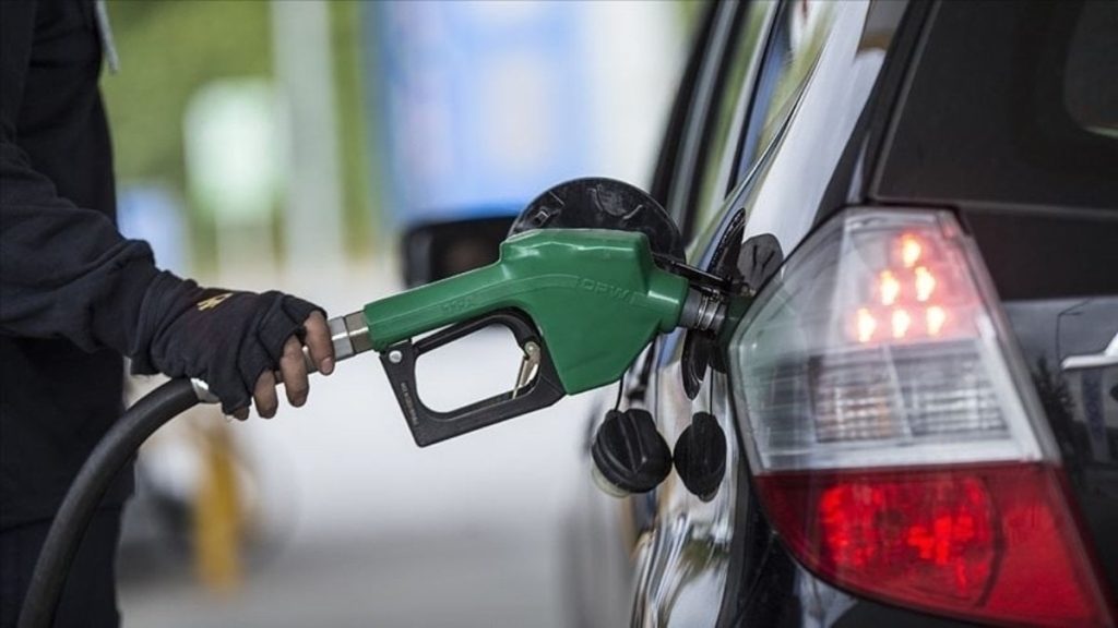Resmi Gazete’de yayımlandı: Akaryakıt fiyatlarında eşel mobil sistemi devreye girdi