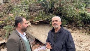Rize’de Heyelan: Boş Ev Toprağa Gömüldü