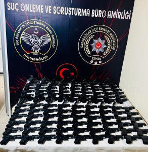 Ruhsatsız Tabancalar Güvercin Kümesinde Bulundu