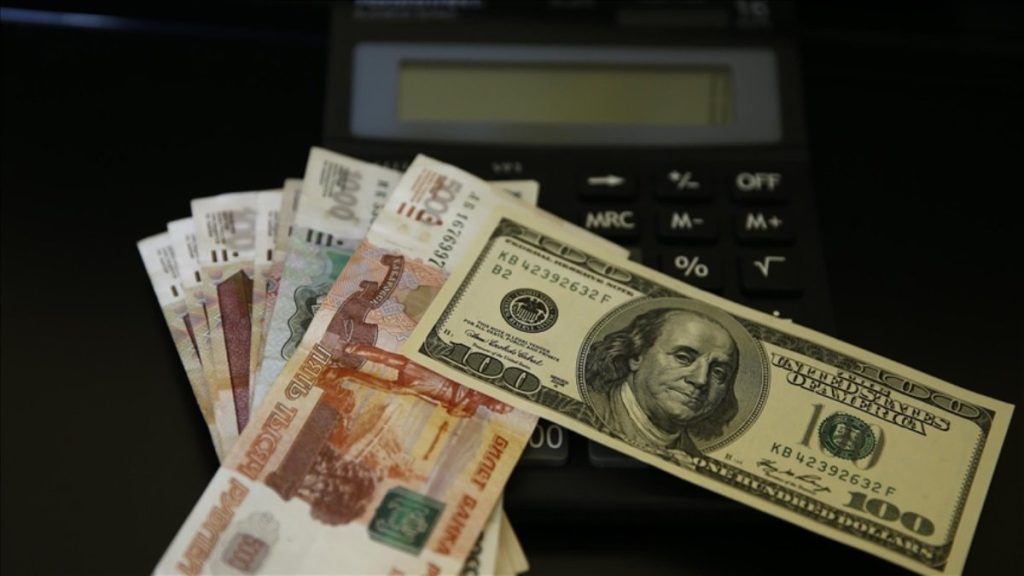 Rusya’nın döviz sınırlaması 9 Eylül’e kadar uzatıldı